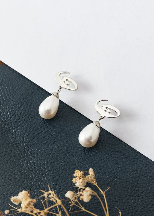 Arabic Initial Earring | ت