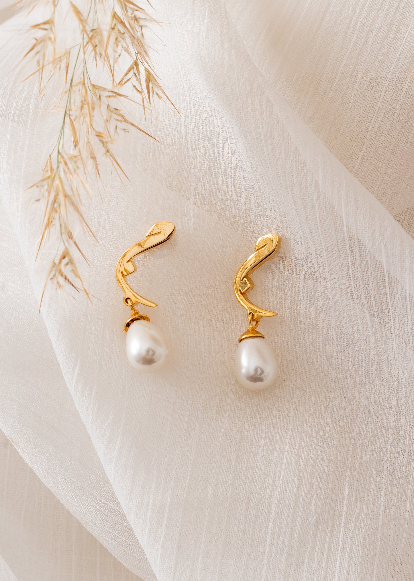 Arabic Initial Earring | ج